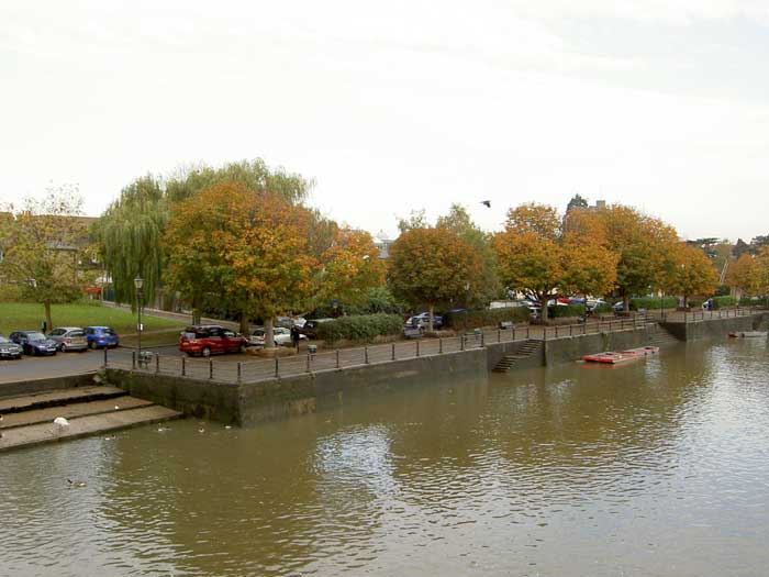 The Embankment from the Eel Pie bridge